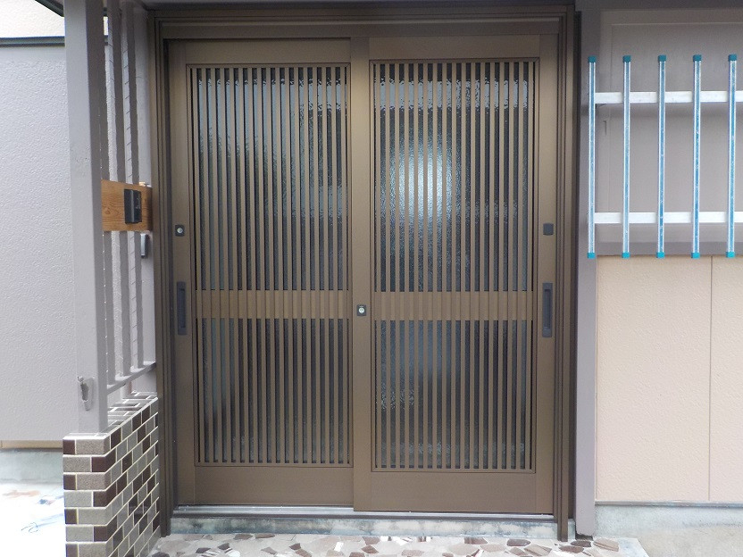 広井トーヨー住器の玄関引戸交換工事の施工後の写真1