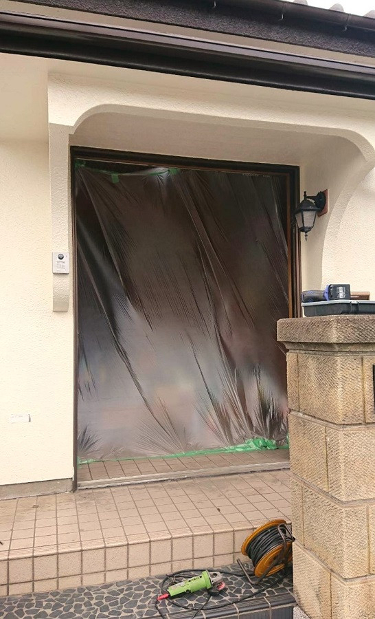 千葉南トーヨー住器の富津市　玄関引戸リフォームの施工前の写真2
