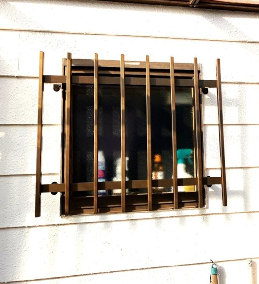 千葉南トーヨー住器の裏側の窓は心配の施工後の写真1