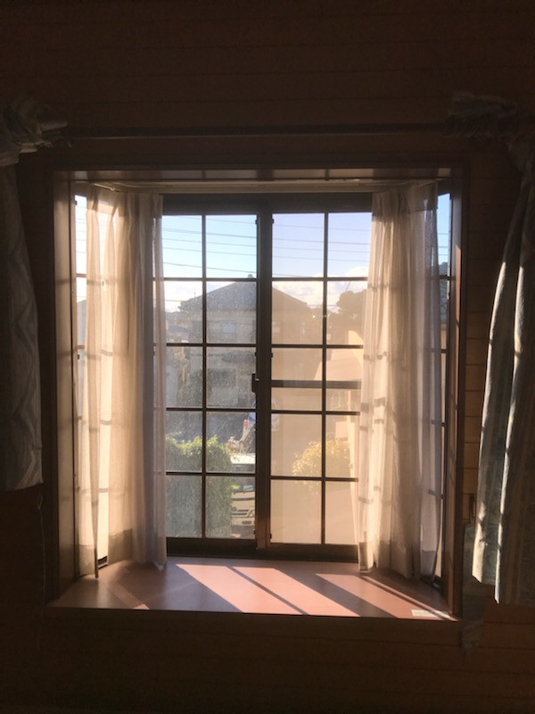 千葉南トーヨー住器の出窓にはぜったいインプラス！の施工前の写真1