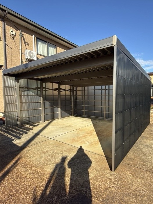 上越良い家創り応援隊のカーポートサイドパネル取付工事の施工後の写真1