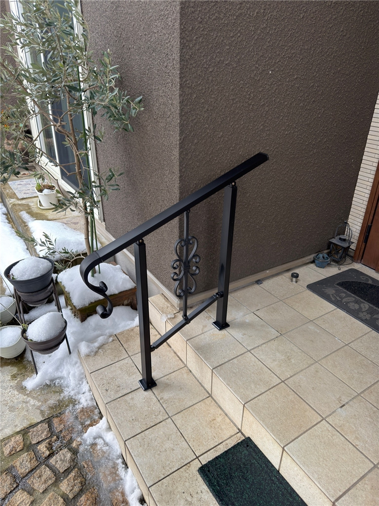 上越良い家創り応援隊のアーキレール取付工事の施工後の写真1