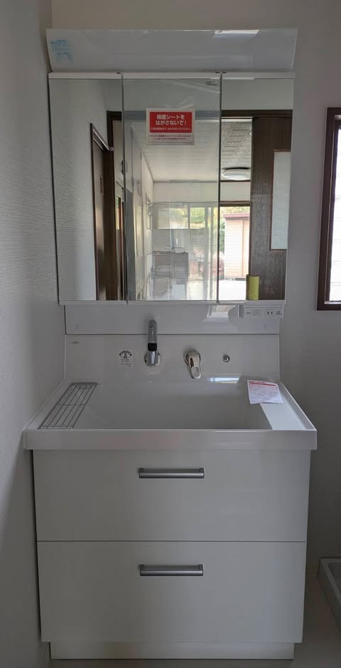 a i サービスの洗面化粧台の取替工事｜使いやすさと清潔感を向上の施工後の写真1