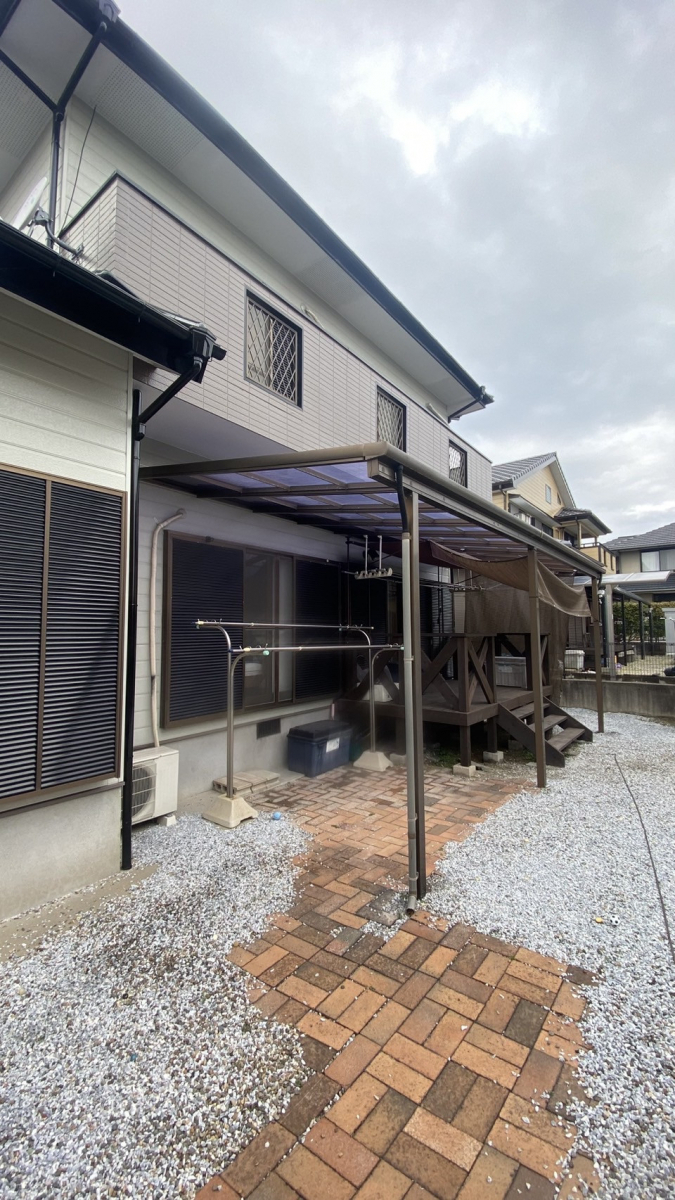 青山サッシ販売のテラス囲い造作工事です(*^。^*)の施工前の写真2