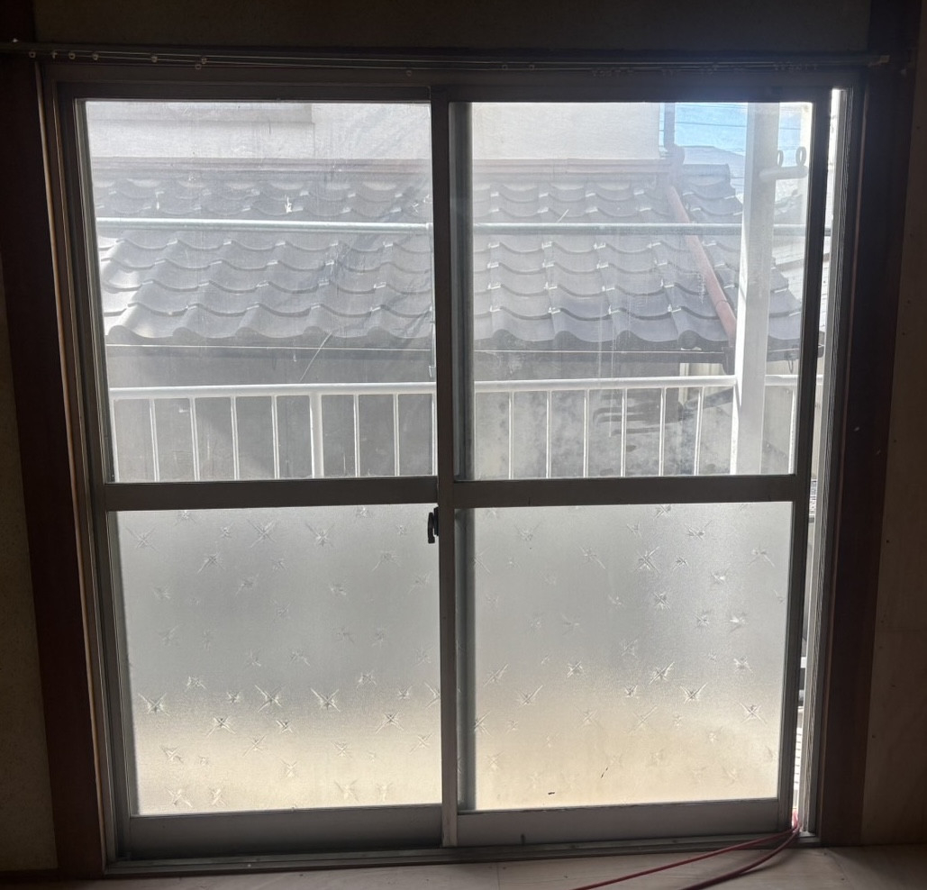 青山サッシ販売のあたたかい窓へ(*^-^*)リフォ-ム☆の施工前の写真2