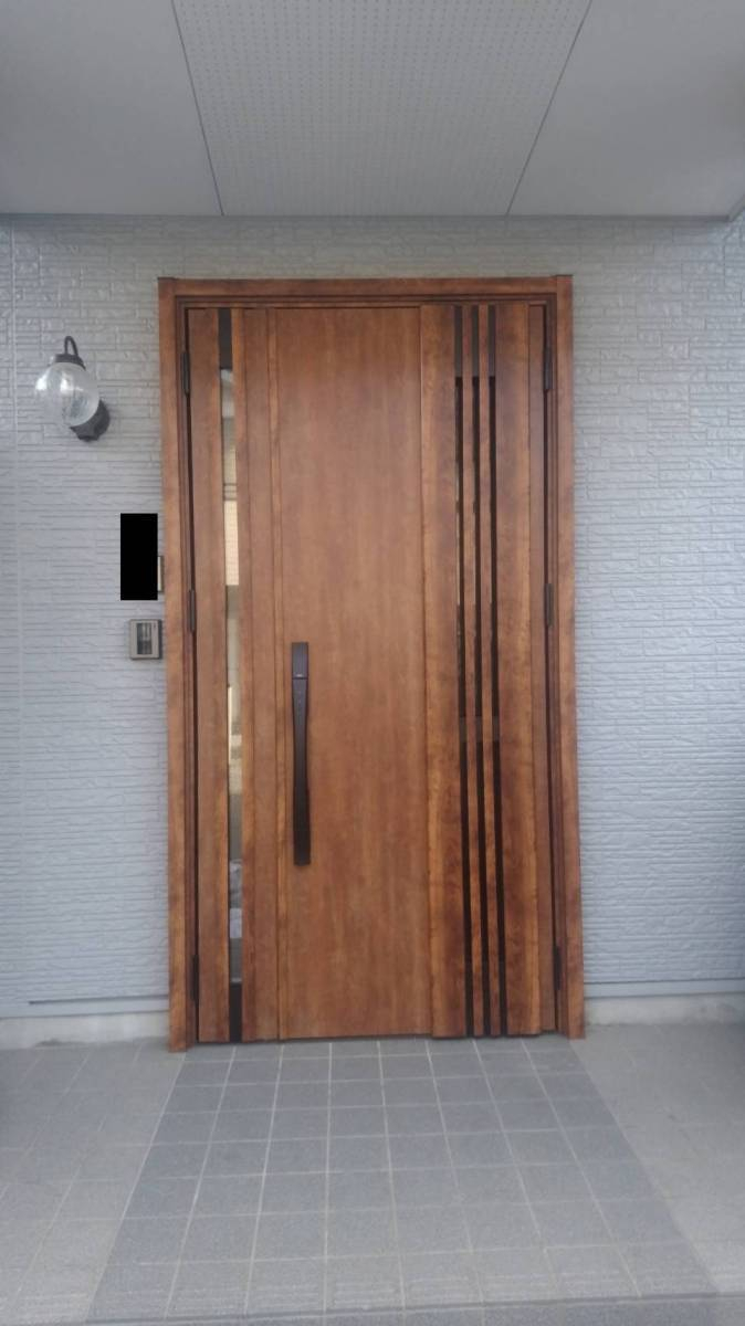 ギフマドAluminaMeisterの子どもの帰宅がわかるように電子錠にしたい。玄関に風を通したい。☆こどもエコすまい支援事業活用☆の施工後の写真1