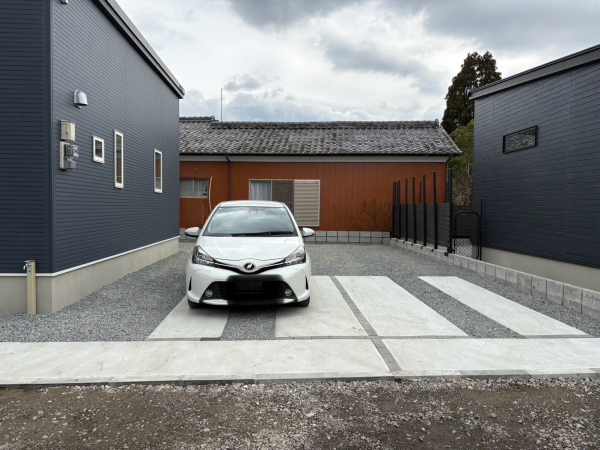 フェニックストーヨー住器の新築戸建てにカーポート「SW」を設置しました！の施工前の写真1