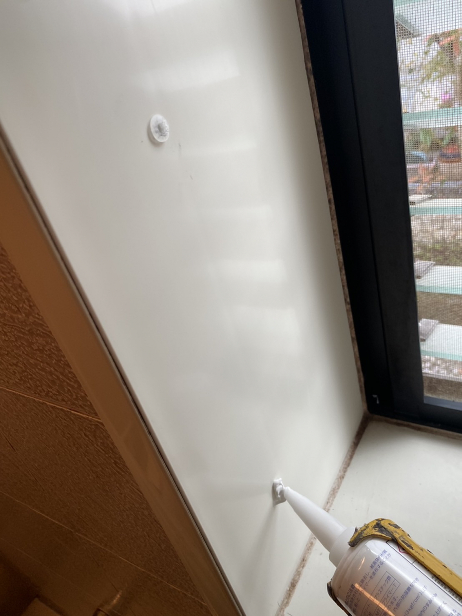 フェニックストーヨー住器の【内窓新商品!】浴室用インプラス開き窓をご紹介します!の施工前の写真2