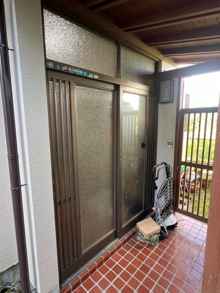 フェニックストーヨー住器の【リシェント】引戸からドアへのリフォームの施工前の写真1