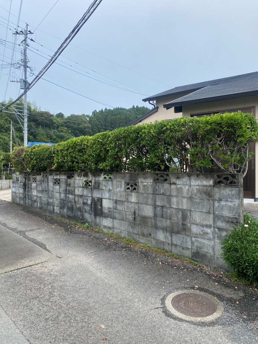 フェニックストーヨー住器の【フェンス】安心・快適なお庭に!の施工前の写真1