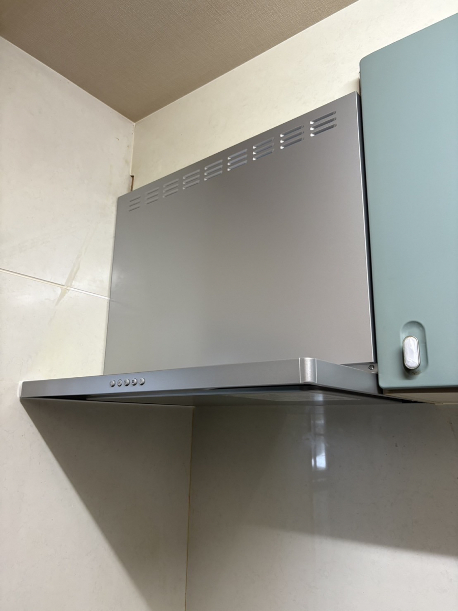 フェニックストーヨー住器の【キッチン】レンジフードのみの取替も可能です!の施工後の写真2