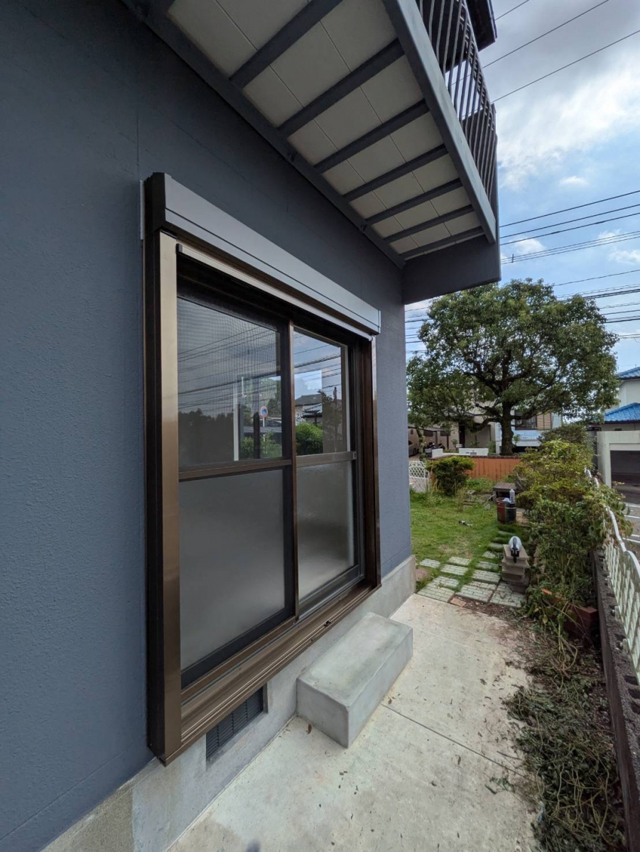 フェニックストーヨー住器の【防災・防犯】後付けシャッターを取り付けました！の施工後の写真2