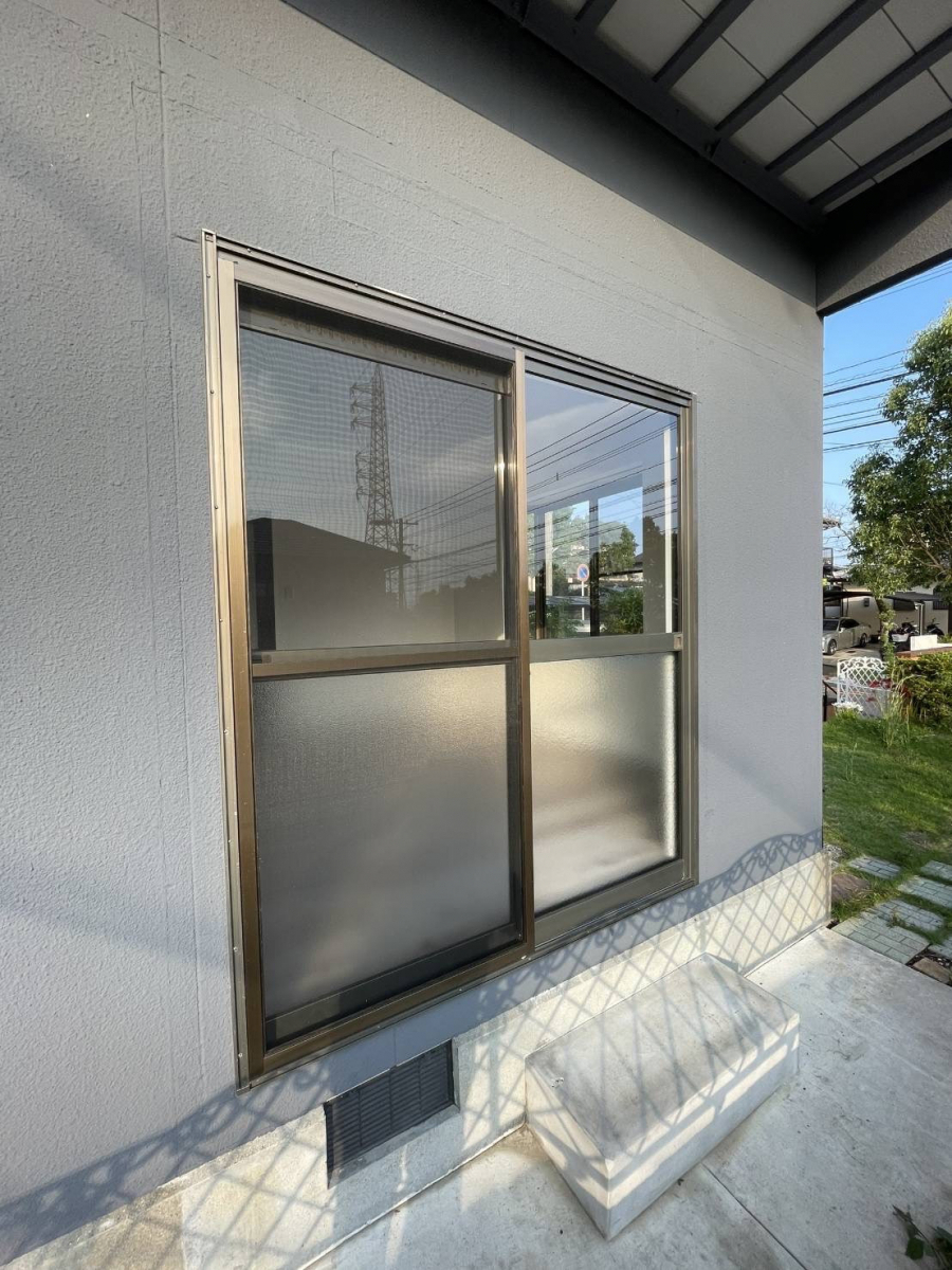 フェニックストーヨー住器の【防災・防犯】後付けシャッターを取り付けました！の施工前の写真1