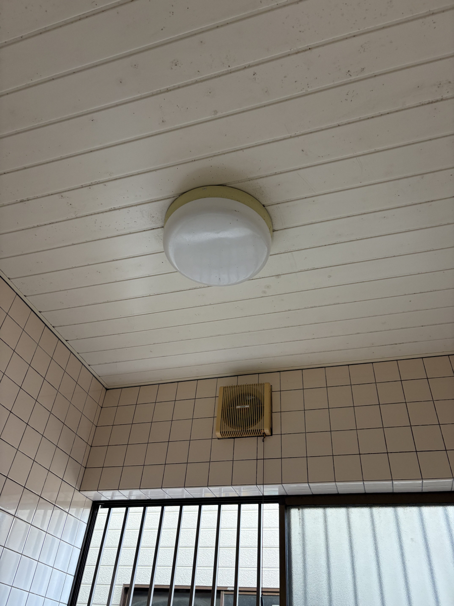 フェニックストーヨー住器の【戸建フルリフォーム①】浴室を快適な空間に！の施工前の写真3