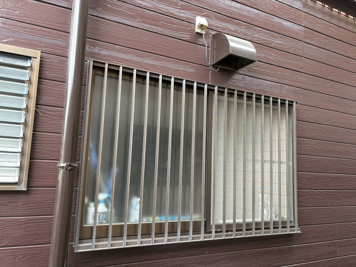 フェニックストーヨー住器の【戸建フルリフォーム②】断熱は窓から！の施工前の写真1