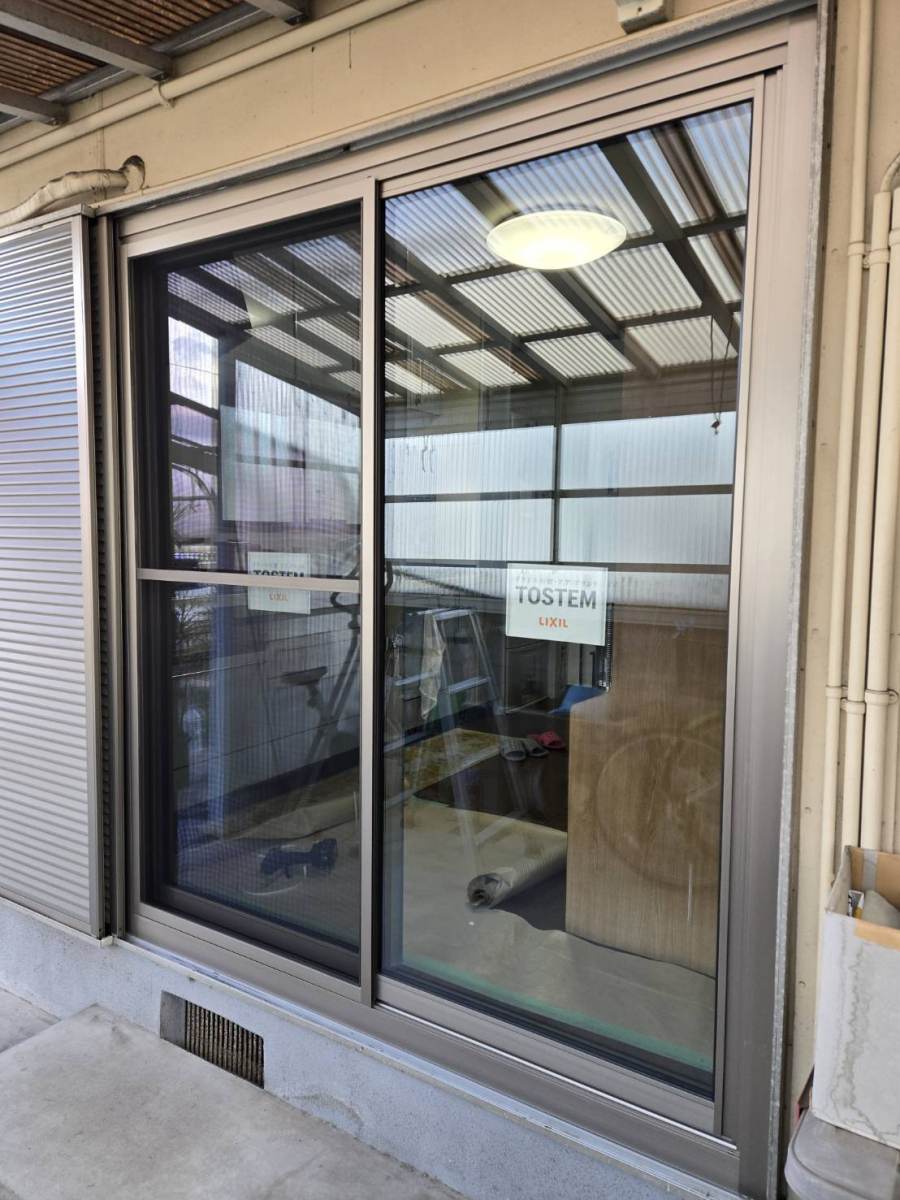 水島アルミトーヨー住器の取替窓　リプラス引違い窓　取付けの施工後の写真1