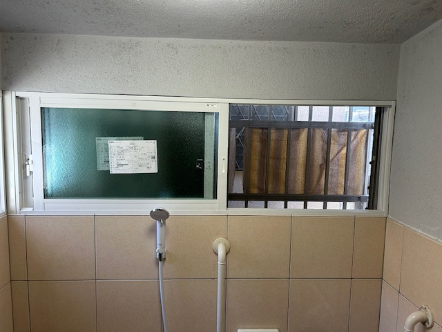 水島アルミトーヨー住器の浴室内窓工事の施工後の写真1