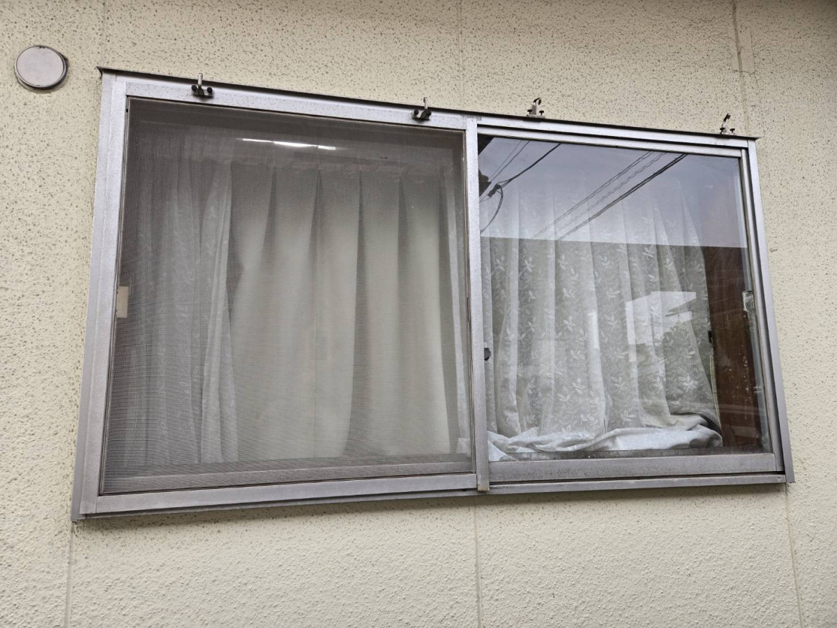 水島アルミトーヨー住器の壁を壊さず１日で窓リフォームの施工前の写真1