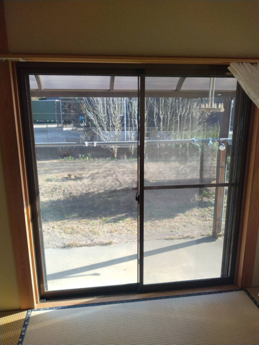 クボガラスのお肌と家具を直接日光から守ります☀️の施工前の写真1