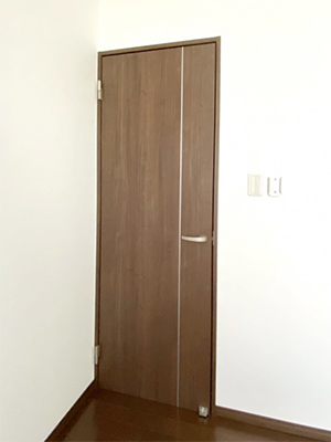 【施工事例】ドアを内開きから外開きへ REGALO（レガロ）のブログ 写真1