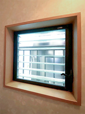【施工事例】ルーバー窓にも二重窓取付【インプラス】 REGALO（レガロ）のブログ 写真1