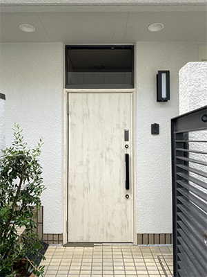 【施工事例】玄関ドアの交換【リフォームで電子錠に】 REGALO（レガロ）のブログ 写真3