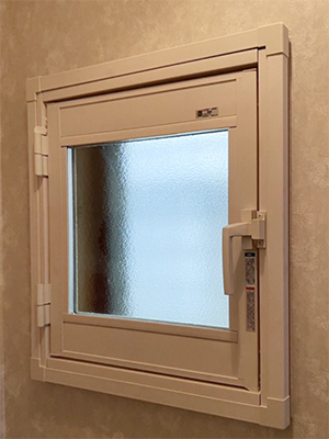 【施工事例】ルーバー窓にも二重窓取付【インプラス】 REGALO（レガロ）のブログ 写真2