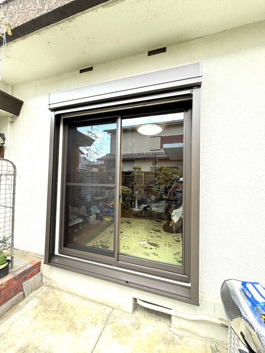 REGALO(レガロ)の高断熱窓へのお取替え+シャッターのお取付け!の施工後の写真1
