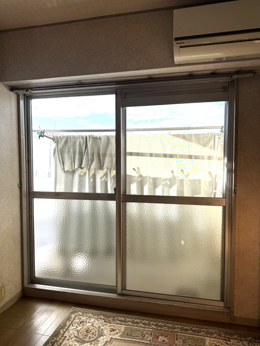 REGALO(レガロ)の騒音対策に!断熱に!内窓インプラス🎵の施工前の写真1