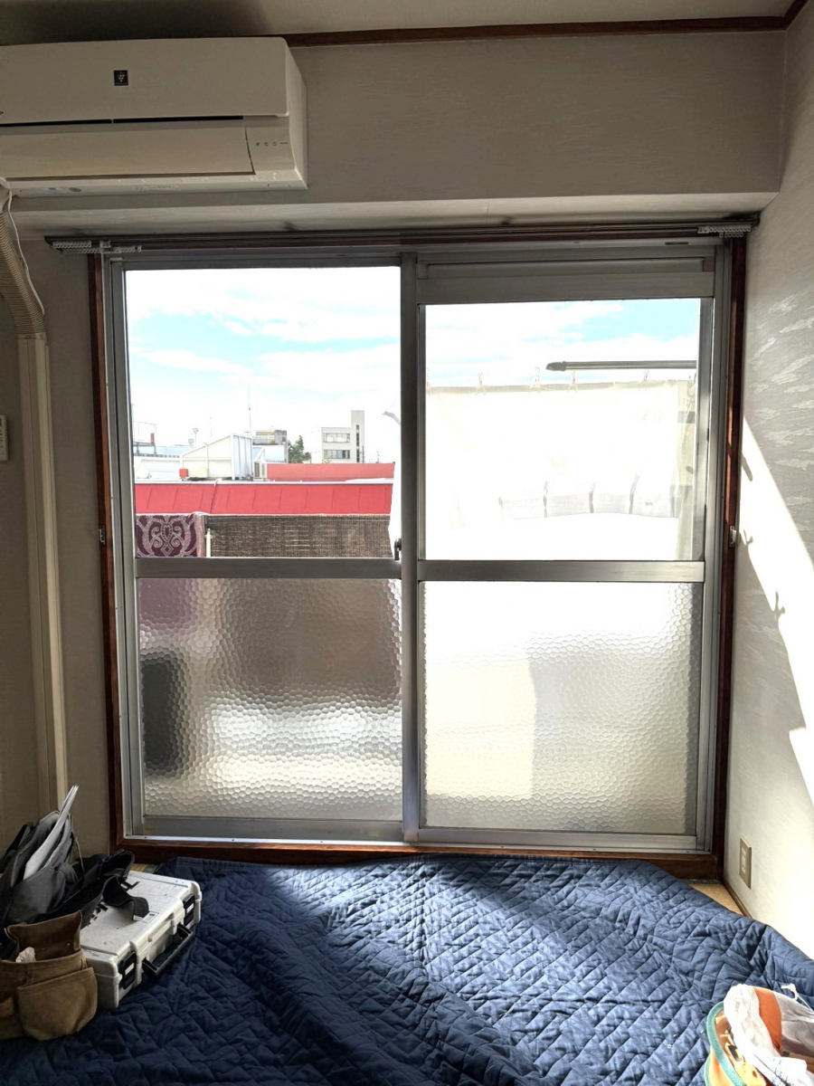 REGALO(レガロ)の大人気!暑さ寒さ対策に内窓をつけよう!の施工前の写真1