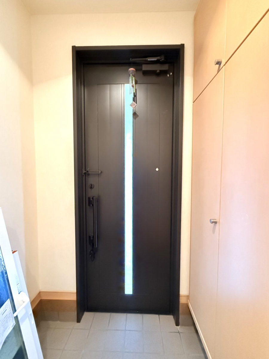 REGALO（レガロ）の補助金を使ってお得にリフォーム！断熱玄関ドアへのお取替え☆の施工前の写真2