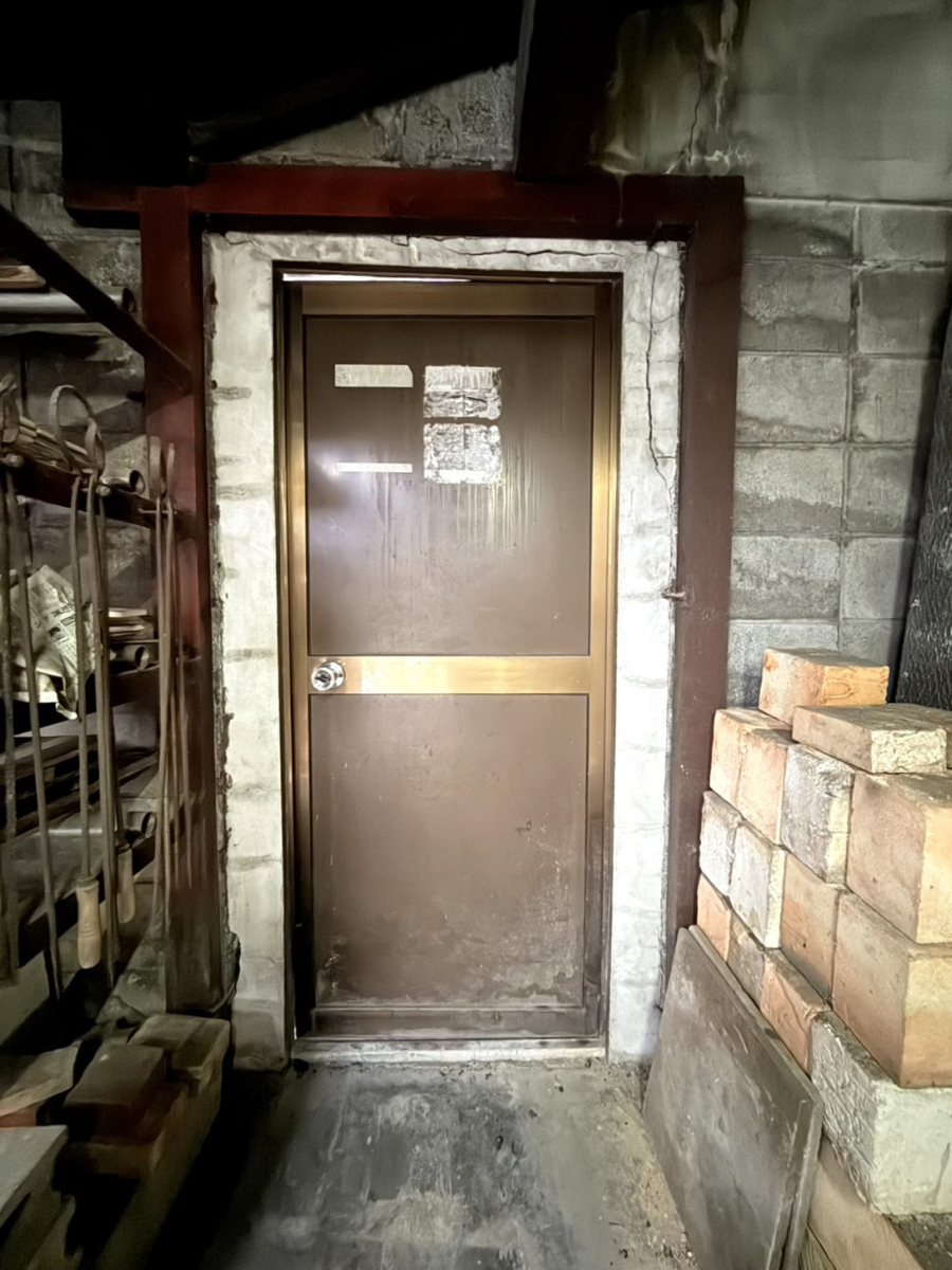 REGALO（レガロ）の電子錠つけました☆勝手口ドアの防犯性をあげたい！の施工前の写真2