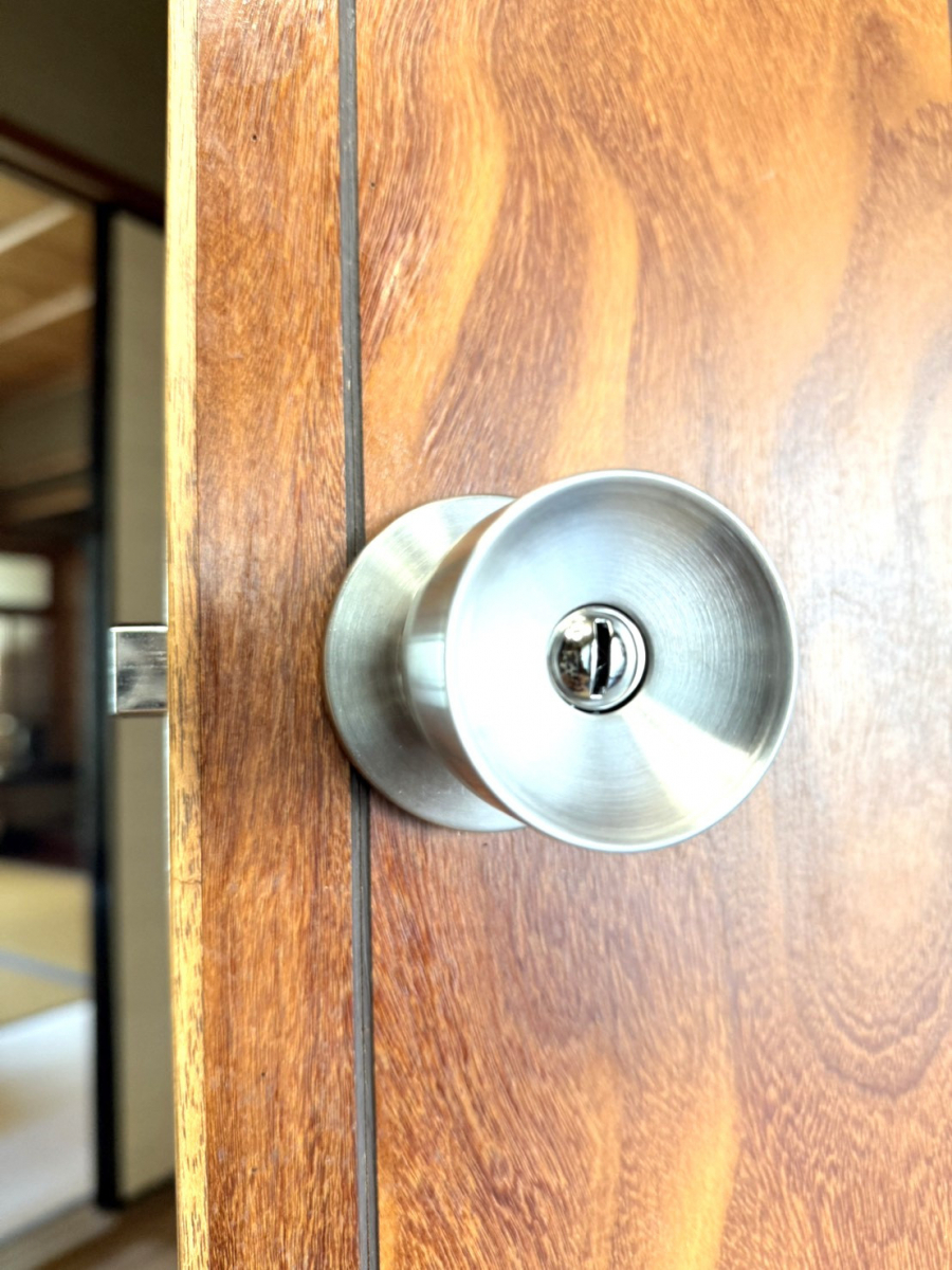 REGALO（レガロ）の回りにくいドアノブを交換したい！の施工後の写真2