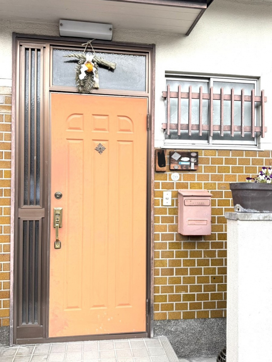 REGALO（レガロ）の防犯、断熱、機能性抜群のリシェント玄関ドア☆の施工前の写真1