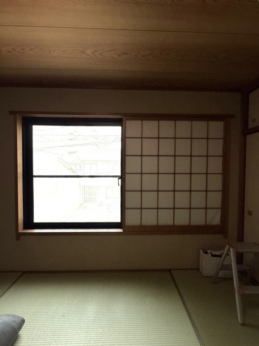 REGALO（レガロ）のペットの鳴き声が気になる・・内窓で防音対策！の施工前の写真1