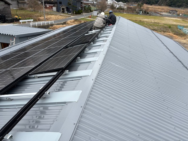 太陽光発電システム設置🛠️ 大西アルミ建材 京丹後店のブログ 写真1