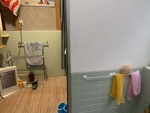 大西アルミ建材 京丹後店の補助金でタイル風呂に浴室乾燥機！の施工前の写真3