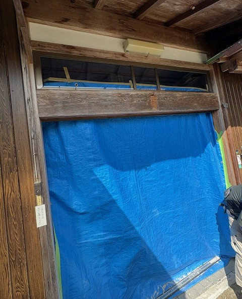大西アルミ建材 京丹後店の玄関引き戸リフォーム(楽々引き手)の施工前の写真2