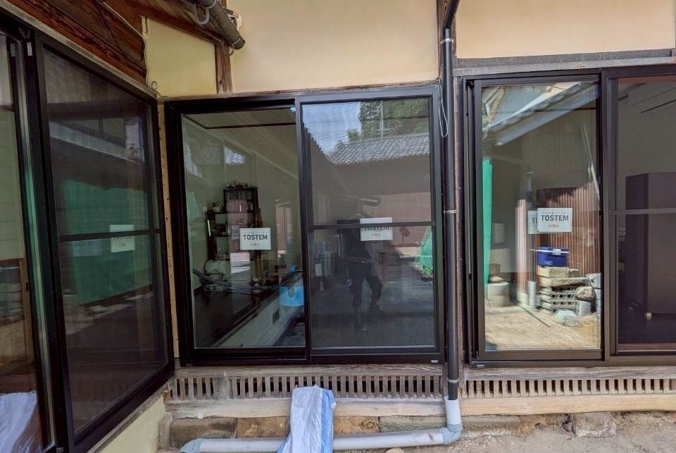 大西アルミ建材 京丹後店の木製窓を断熱窓に取替えの施工後の写真1