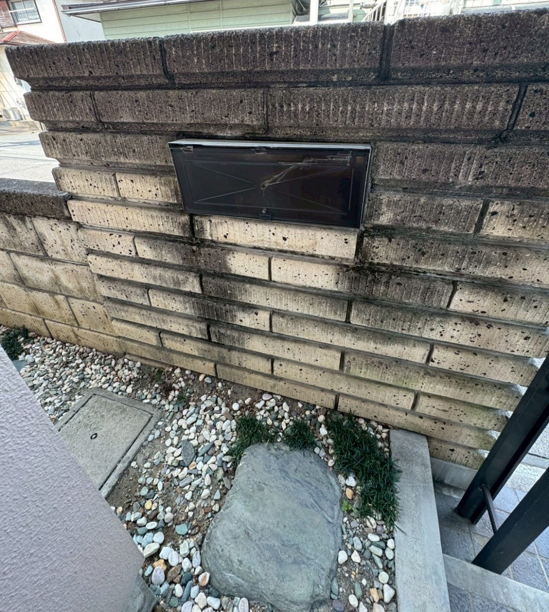 トラス軽金属販売 津島店のポスト交換工事📭の施工前の写真2