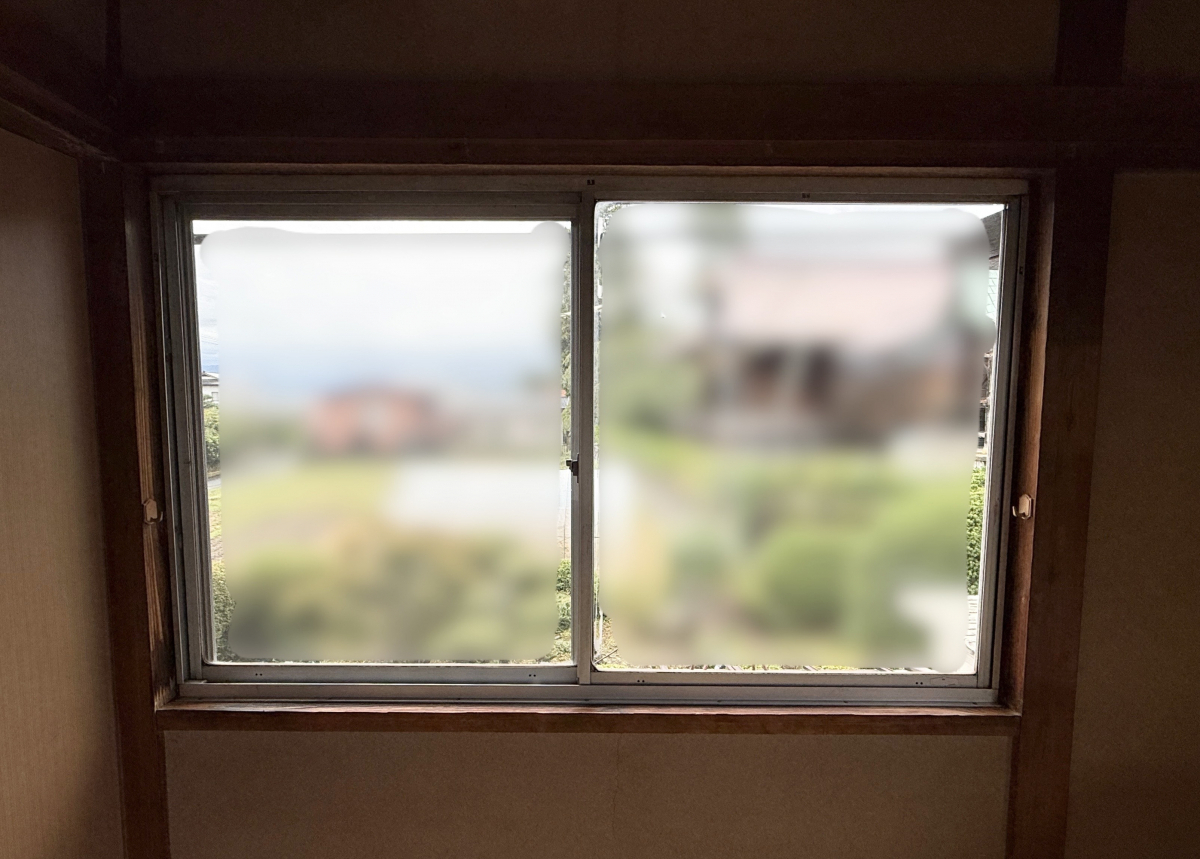 タケダアルミ建材の【インプラス】先進的窓リノベ事業の補助金を活用したお客様施工事例🏡の施工前の写真3