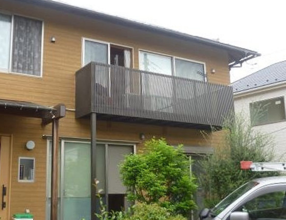 ナガオカ産業の【柏市】木製バルコニーをアルミ製に交換、安全と耐久性を大幅アップしました（LIXILビューステージ）の施工後の写真2