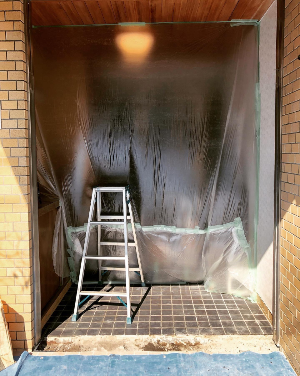 大山硝子の1日で玄関リフォーム　（１dayリフォーム）の施工前の写真2