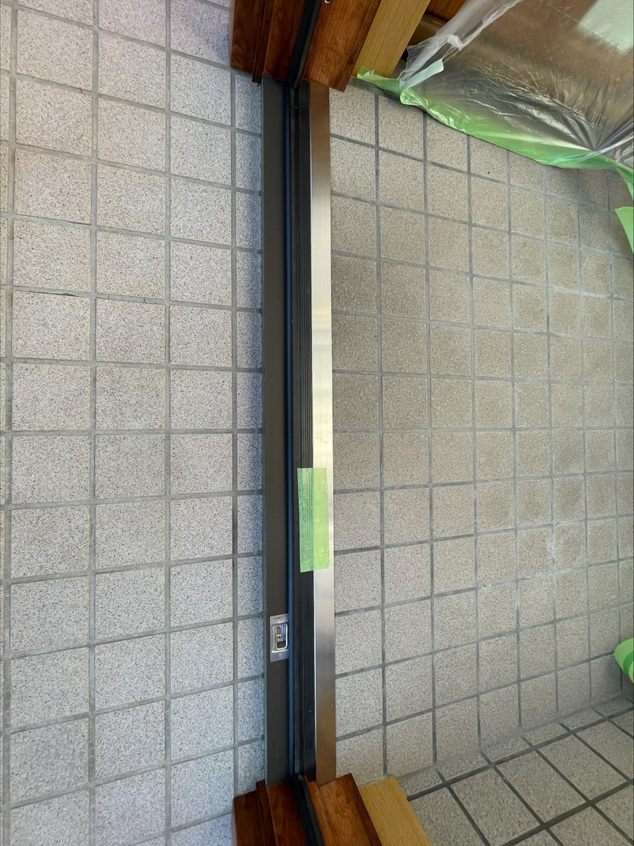 大山硝子の1日で玄関リフォーム　（１dayリフォーム）の施工後の写真3