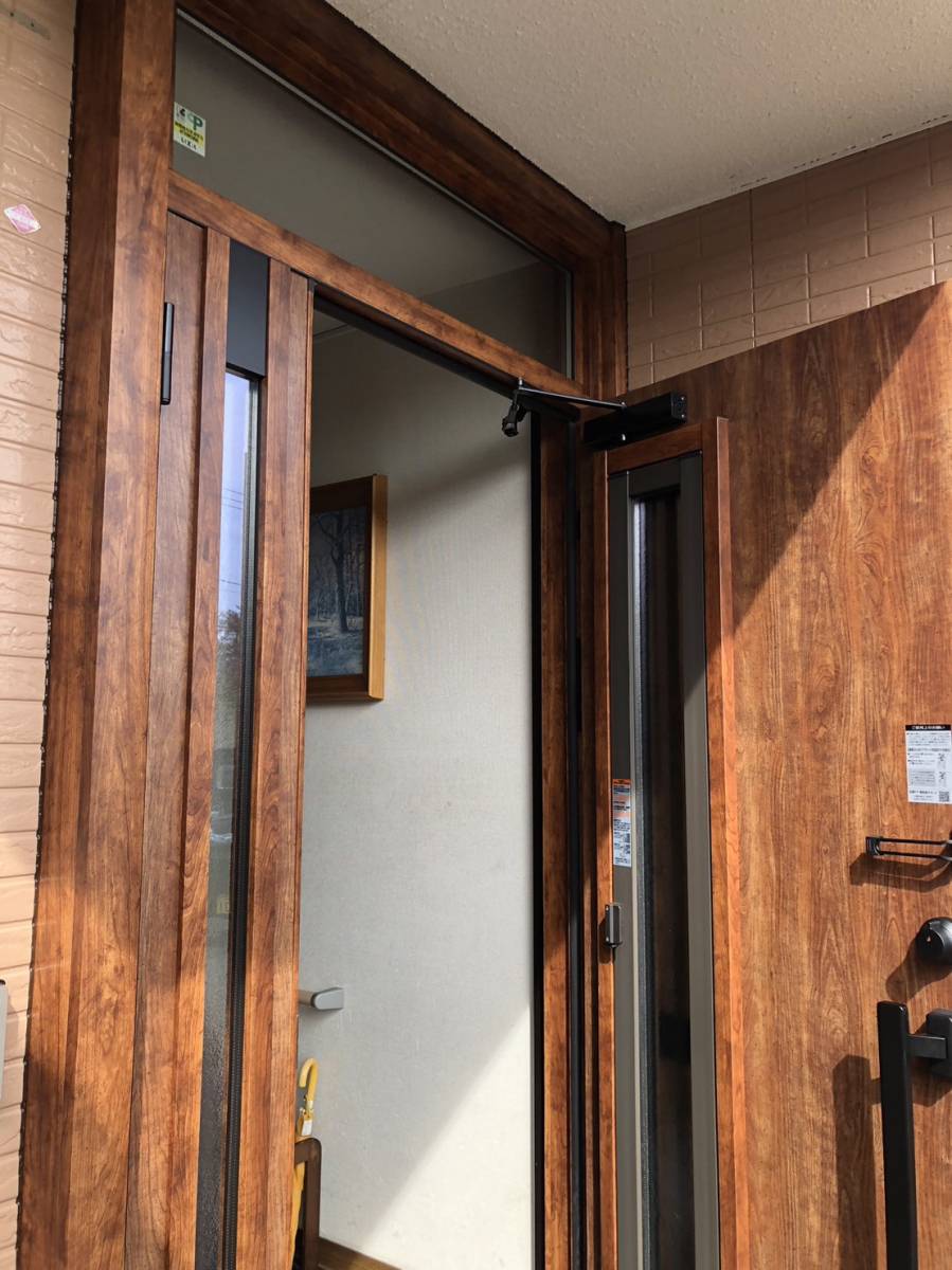 円谷トーヨー住器の【1dayリフォーム】リシェント玄関ドア　取替施工の施工後の写真2