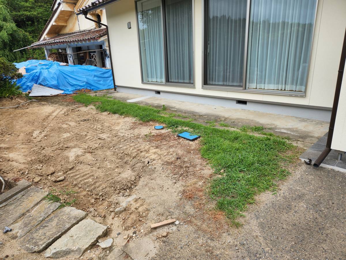 円谷トーヨー住器のお庭のリフォームの施工前の写真1
