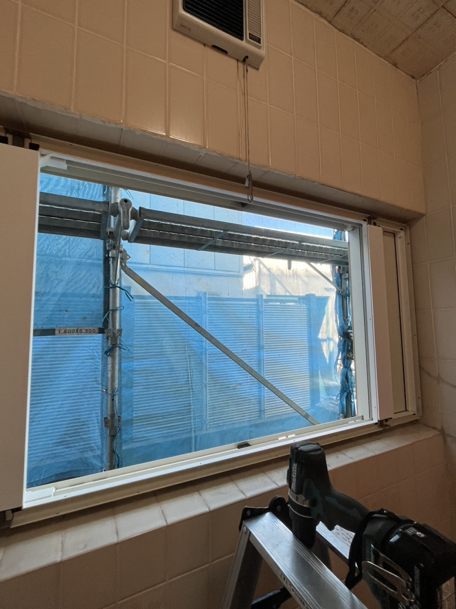 円谷トーヨー住器の浴室窓取替 断熱UPの施工後の写真1