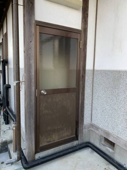 円谷トーヨー住器の郡山市　ドアの入れ替え　LIXIL施工事例写真1
