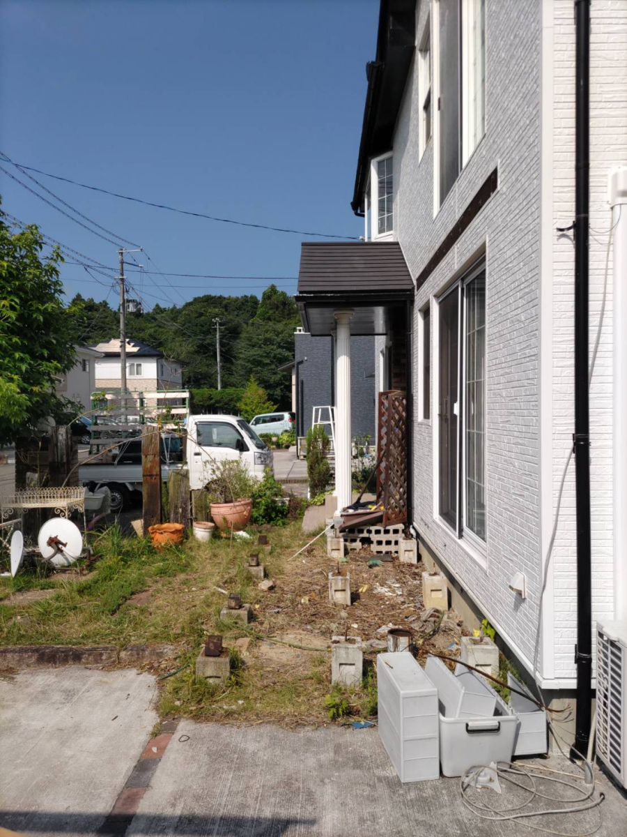 円谷トーヨー住器のウッドデッキ＆バルコニー設置の施工前の写真2