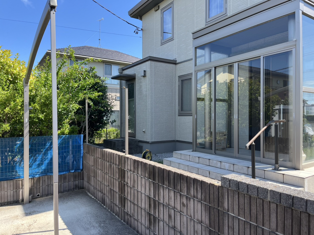 円谷トーヨー住器の目隠しフェンス工事の施工前の写真1